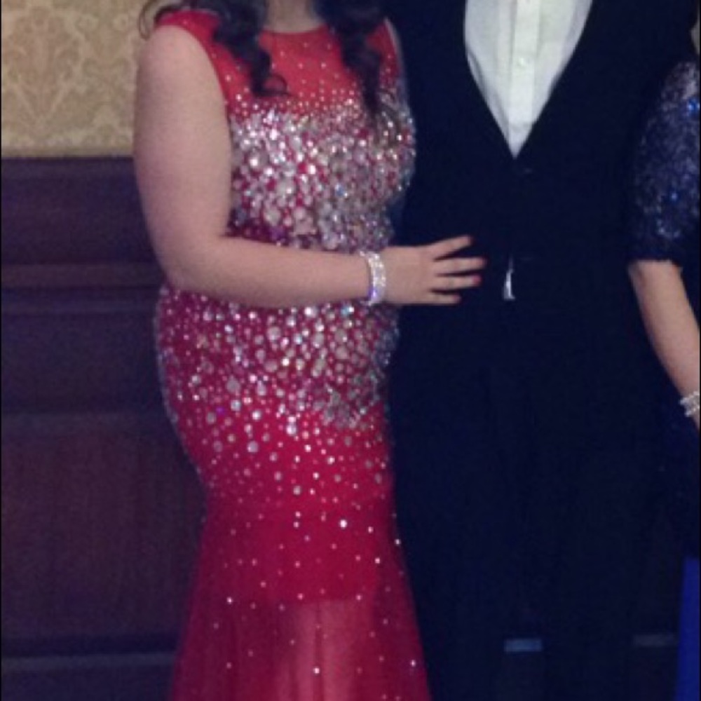 Red long part dress with rhinestones